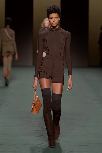 Look 47